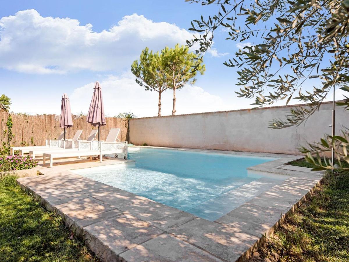 Lively Holiday Home In Fraga With Private Pool Ngoại thất bức ảnh